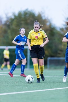 Bild 333 - F SSC Hagen Ahrensburg - SV Frisia 03 Risum-Lindholm : Ergebnis: 2:0